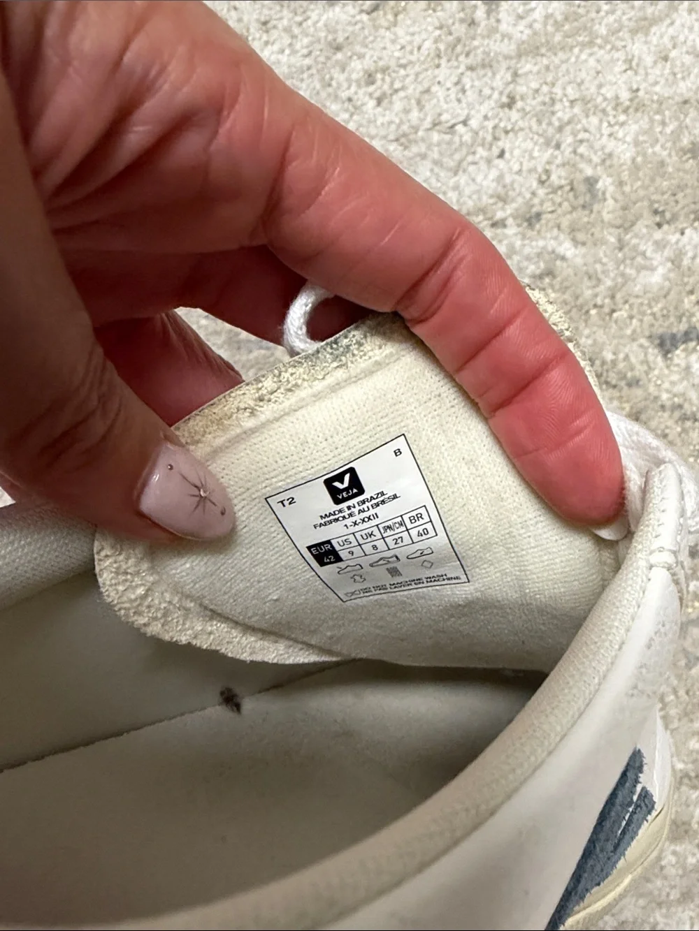 Veja White Leather Sneakers Slate Blue Suede (size EU 42) US men’s 9 women’s 11